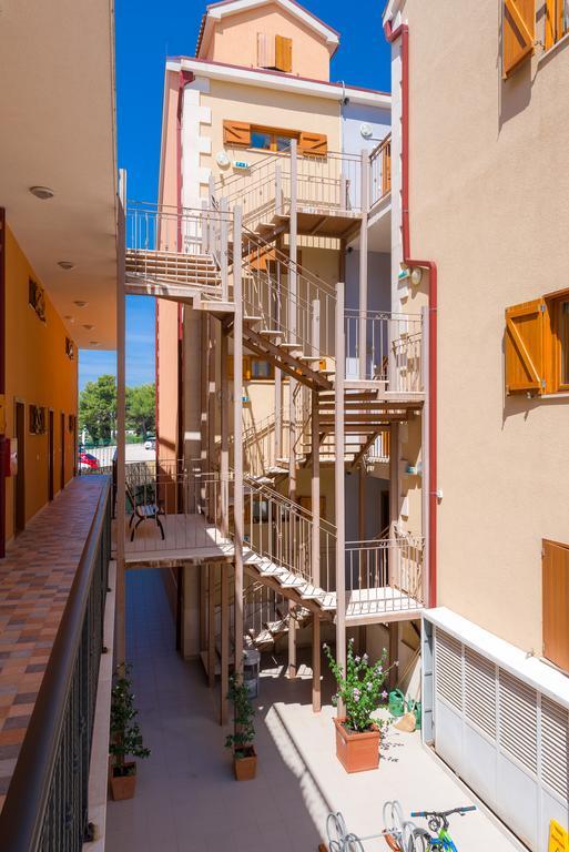 Apartments Vallum Bol Exterior foto