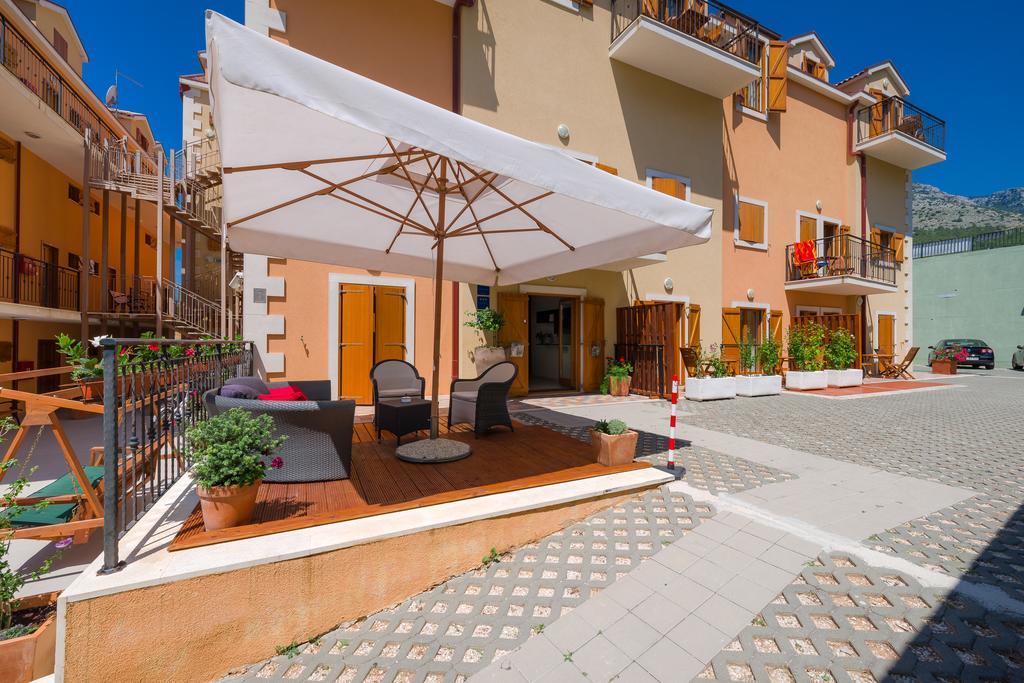 Apartments Vallum Bol Exterior foto