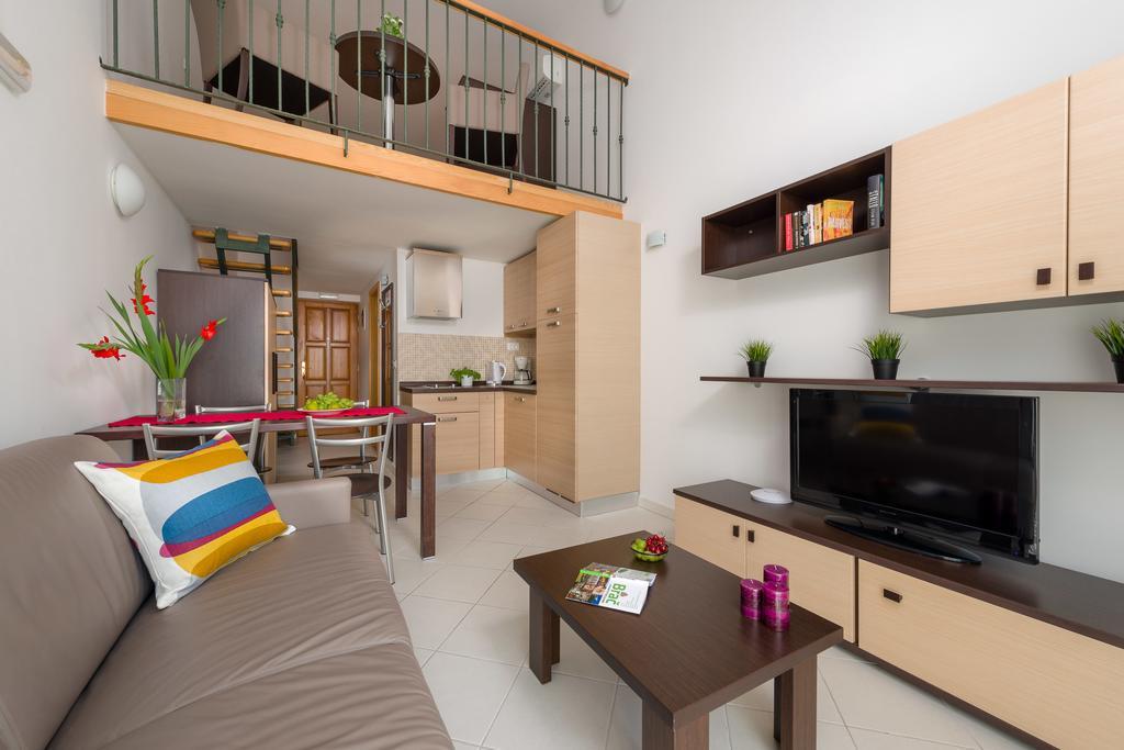 Apartments Vallum Bol Zimmer foto